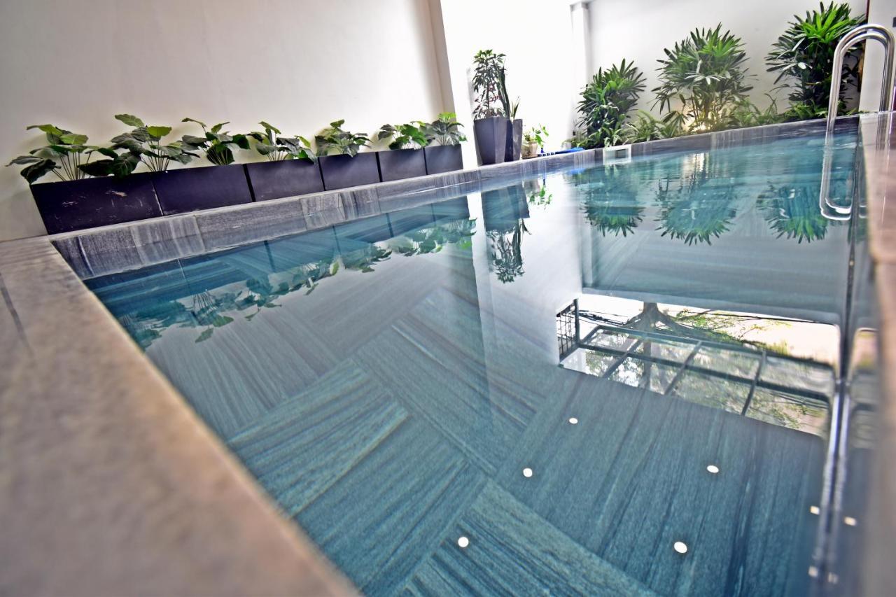 Brian Villa 4 Bedrooms-My Khe Beach Da Nang Exterior photo